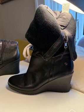 UGG Black Leona Wedge Boot